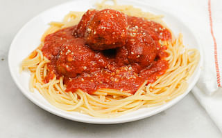 What are the differences in ingredients between Mexican and Italian tomato sauce?